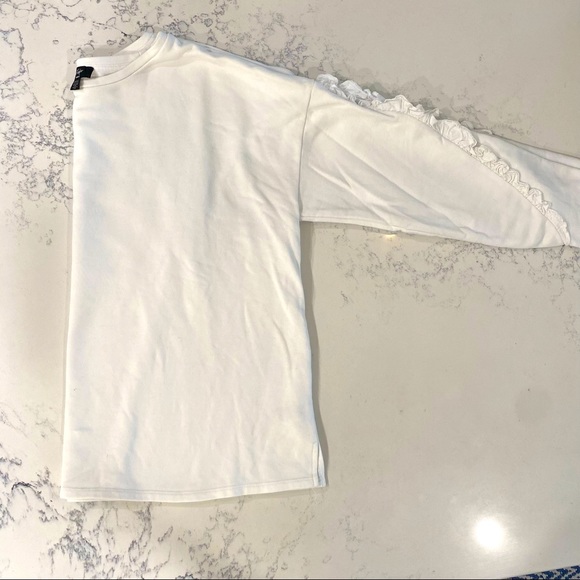 Lord & Taylor white crew neck sweatshirt - Picture 3 of 5